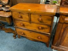 A small 19th century mahogany chest of four drawers W 89 cm