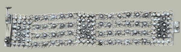 breites, vierreihiges altes Armband, versilbert, wohl Indien, L-20 cm, B-4 cm