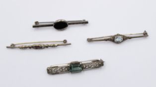4x div. Stabbroschen, je mit Steinbesatz, älter, ca. L-6cm, zus. ca. 18,1gr.,