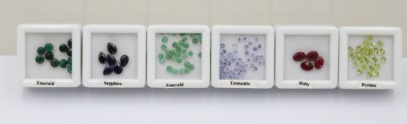 ca. 100 Steine, Rubine, Peridots, Smaragde, Saphire, Tansanite
