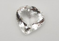 weißer Quarz, facett., ca. 64,8ct