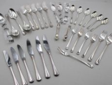 28 Besteckteile, Robbe & Berking, Königskordel, 90er Auflage, 3x gr. Messer, 3x Messer, 4x Esslöffe