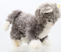 Steiff Cosy Sulla, Knopf & Restfahne, ca. H-20cm, bespielt