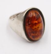 875er Silber-Ring, Bernstein, älter, 9,2gr., RG 55/56