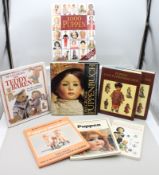 8x div. Literatur über Puppen und Teddybären
