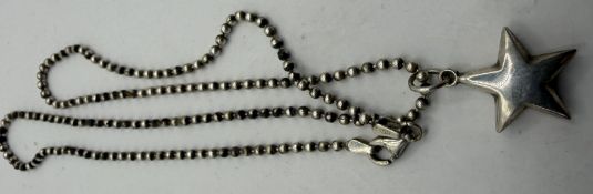 Halskette mit Sternanhänger, Silber-925-, 6,35 gr.