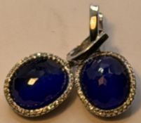 Paar massive Silber-925- Ohrhänger, facett. blaue Steine, umringt von klaren Steinen, L-ca. 3 cm, 1