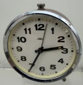 Vintage Blechwecker, H10 cm, Werk läuft