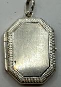 kl. Silber-925- Medaillon, 4,04 gr., ca. 3x2 cm