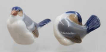 Royal Copenhagen Finkenpaar, Entw. Peter Herold, Unterglasurfarben, ca. H-4,5cm