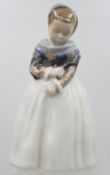 Porzellanfigur , Amager Mädchen, Royal Copenhagen, Entw. Lotte Benter, Modellnr. 1251, ca. H-189cm