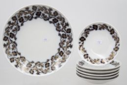 7tlg. Konfektset, Krautheim, 70er Jahre, 1x kl. Teller mit Chip, ca. D-18cm u. 10,5cm