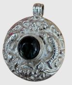 gr. Anhänger, Silber-925- mit grünen Cabouchon, H- mit starrer Öse 4,5 cm, 22 gr.