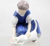 Bing und Grøndahl Porzellanfigur, Mädchen mit Katze, Modellnr 1745, Entw. Ingeborg Plockross Irming