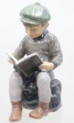 Porzellanfigur „Lesender Junge“, Modellnr. 1096, Dahl Jensen, ca. H-14,5cm