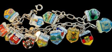Silber-Armband-800- mit 12 Silber-Anhängern, emaill. Wappen, L-19 cm, 14,49 gr