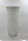 hohe Vase, KPM Berlin, Seladon, oberer Rand bestossen, ca. H-34cm