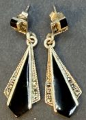 Paar Silber-925- Ohrhänger mit Onyx und Markasiten, L-ca. 4 cm,  8,44 gr.