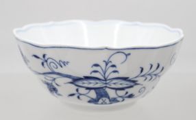 Schale, Meissen, Schwertermarke, Zwiebelmuster, 3 Schleifstriche, ca. H-7cm D-16cm