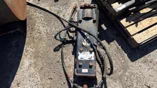 EXCAVATOR HYDRAULIC BREAKER