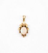 Yellow Gold & Opal Pendant.