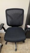MESH BACK ADJUSTABLE OFFICE CHAIR
