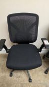 MESH BACK ADJUSTABLE OFFICE CHAIR