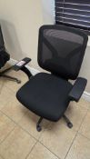 MESH BACK ADJUSTABLE OFFICE CHAIR