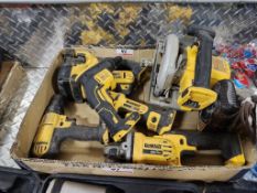 LOT - C.E. PNEUMATIC 3/4" DRIVE IMPACT & CHIPPER UNIT KIT