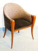 Eleganter Sessel von Roberto Ventura, Kirsche massiv.