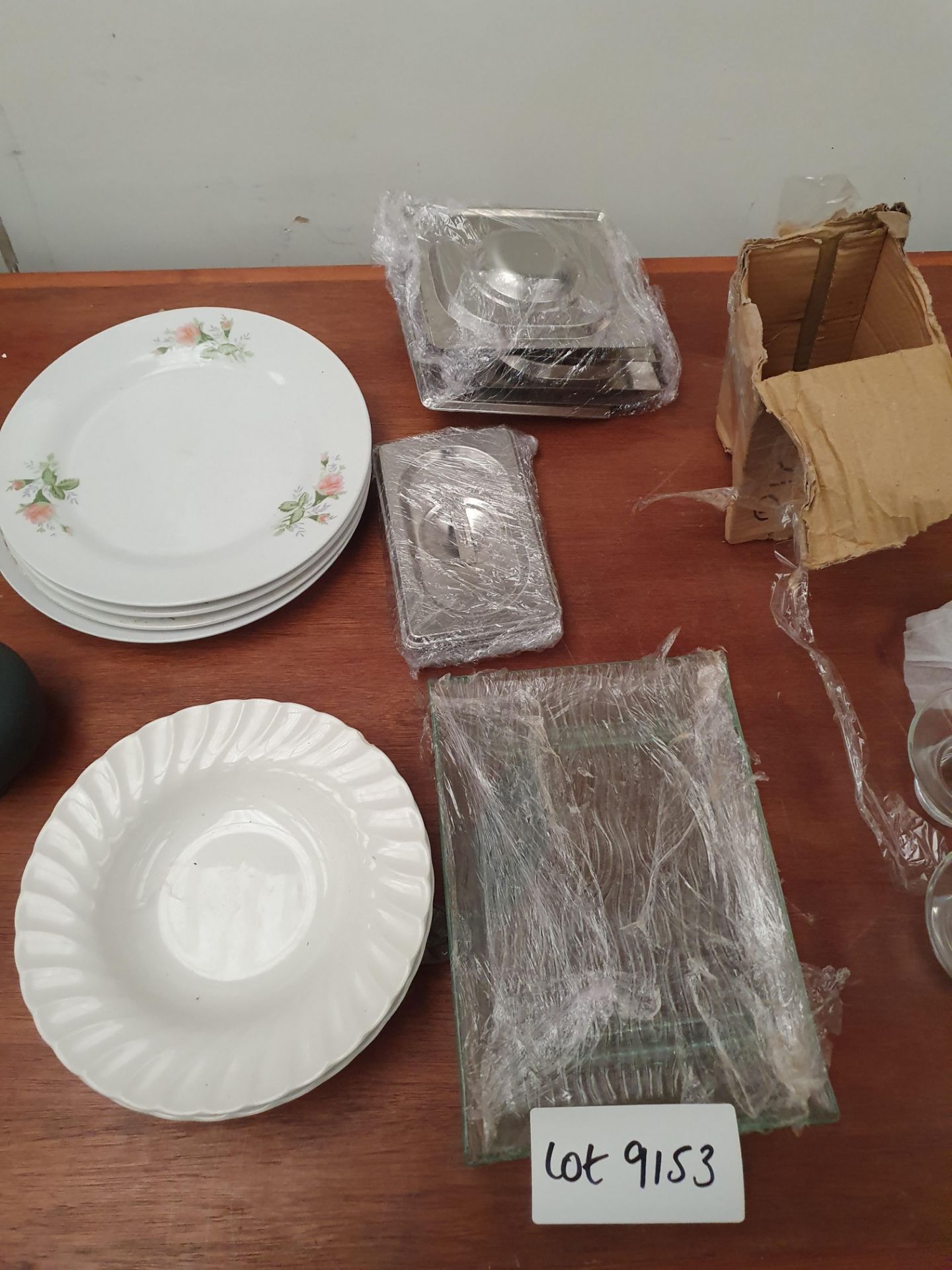 Decorative ceramic plates, glass serving dishes, and More - Image 4 of 7