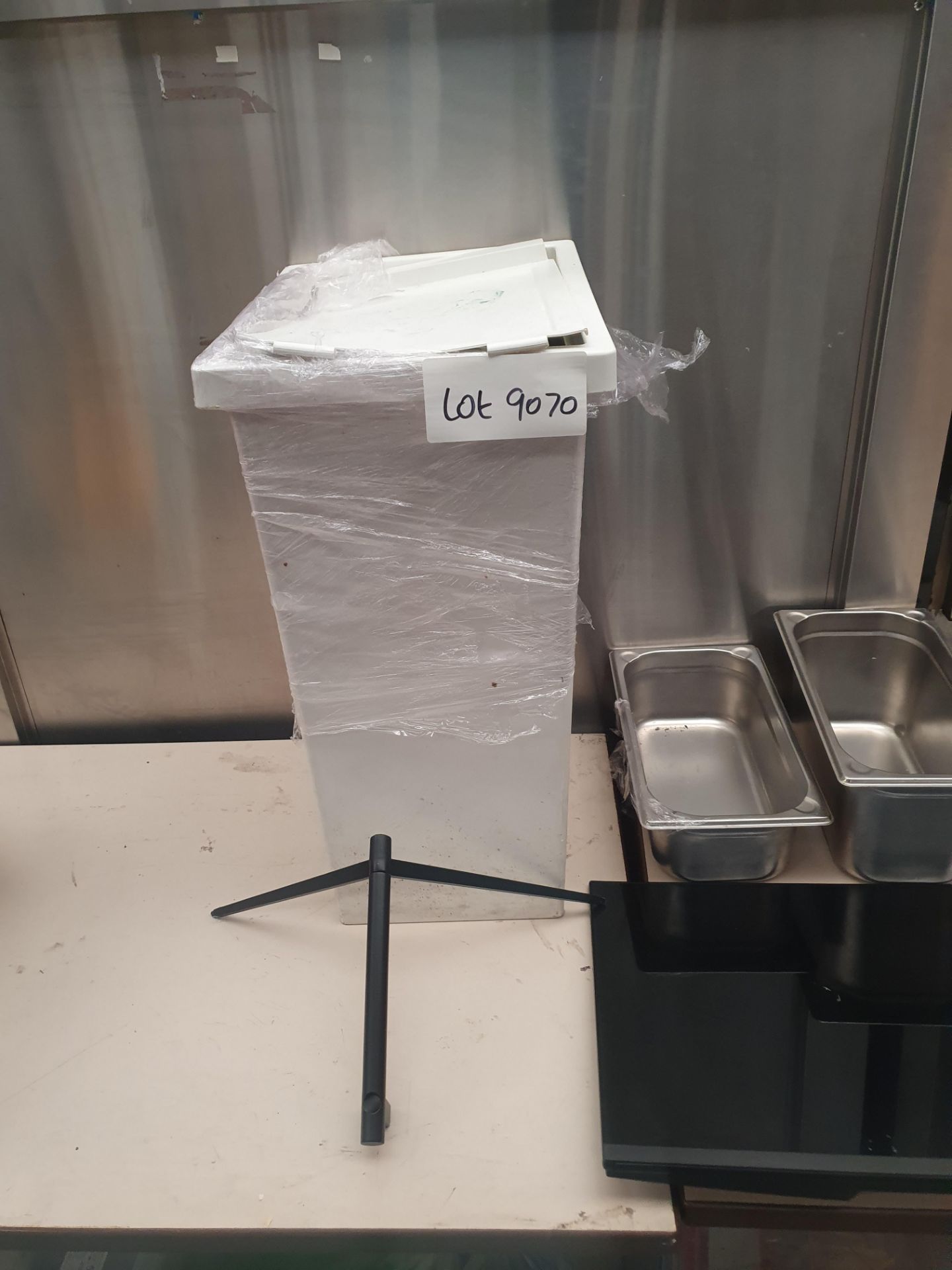 Bin, TV, Pans & More - Image 4 of 4