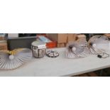 3x Lights And Chinese Decorative Pot 