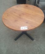 Round Table (900mm)