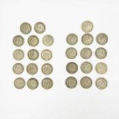 GB - A collection of George V post 1920 .500 silver half crown coins.