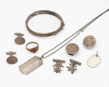 A selection of silver and white metal jewellery.