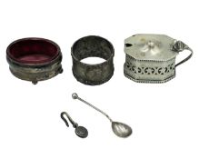 A selection of silver objects.