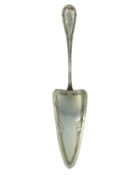 An 800 silver serving slice.