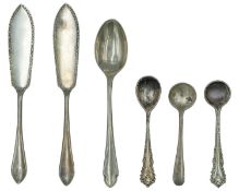 A pair of silver butter knives by Allen & Darwin.