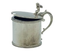 A Victorian silver mustard pot by William Edwards.