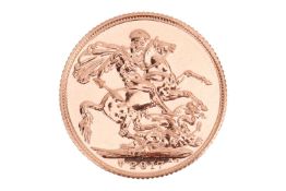 An Elizabeth II 2017 (Fifth Head), gold sovereign, 8 grams. 22 mm diameter.