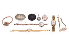 A group of jewellery and watches, to include a 9ct gold dress watch with brittanic-link strap (16.9 