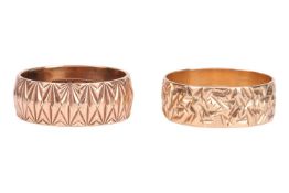 Two 9ct gold band rings, one with geometric engraved detail measuring 7.5mm wide, the other with abs
