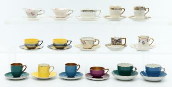 Sechzehn Mokkatassen mit Untertassen, Rosenthal, Meissen und Nymphenburg. 