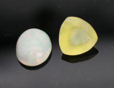 Zwei Opale, zus. 6,62 ct.