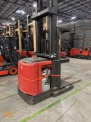 2005 Raymond Order Picker *Battery Included*