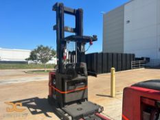 2004 Raymond Order Picker *Battery Included*