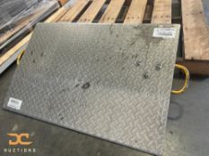 (1) Global Industrial Dock Plate