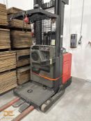 2005 Raymond Order Picker *Battery Included*