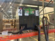 (1) 24v/36v/48v/72v Opportunity Charger | Aker Wade Express